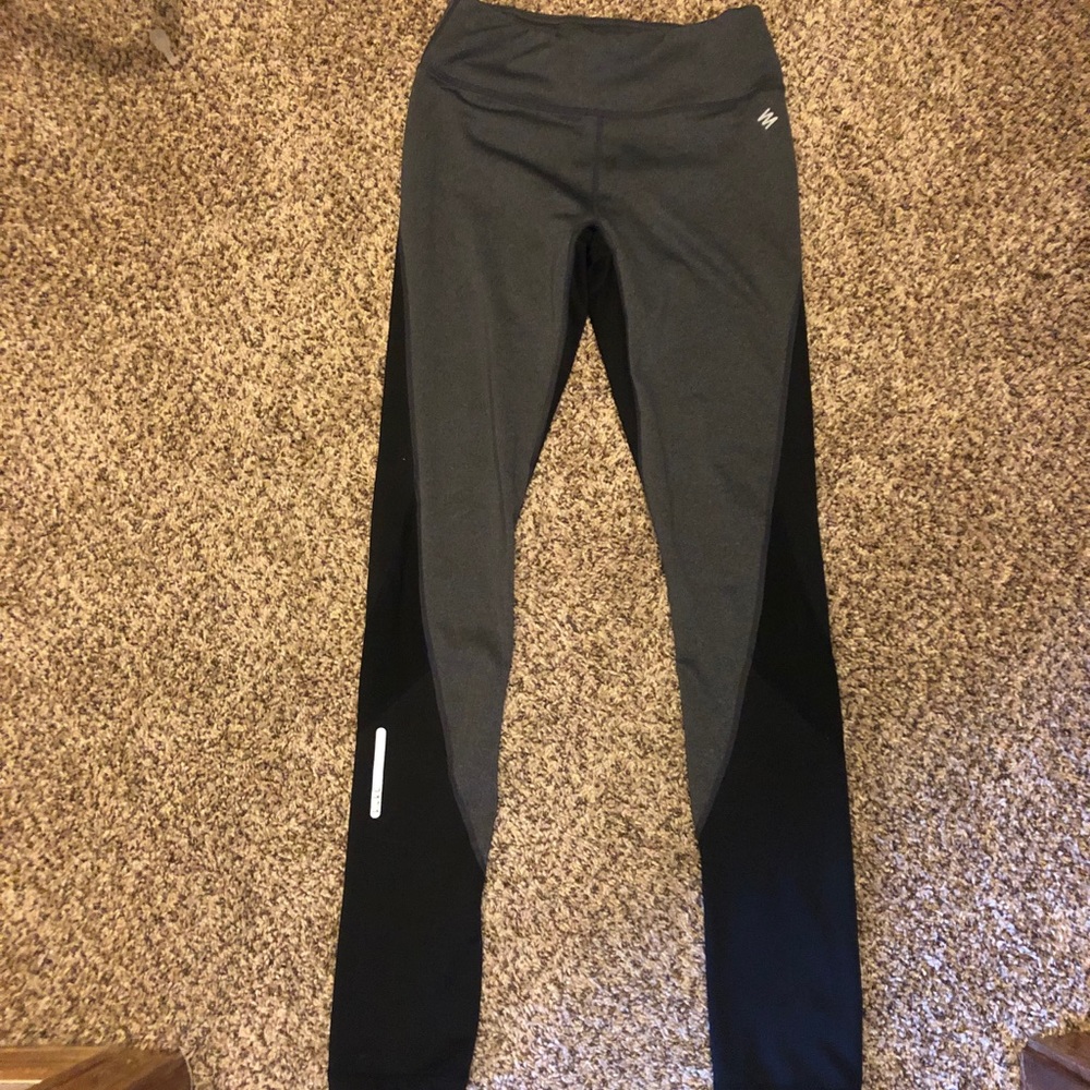Nicole Miller Black And Gray Leggings XS